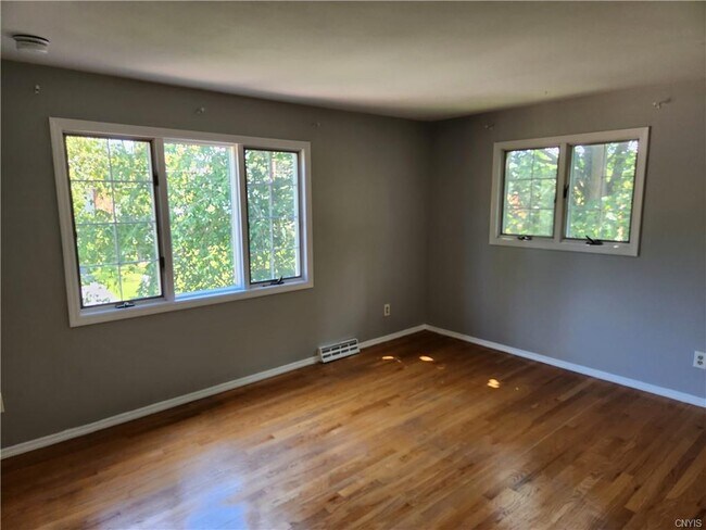 Building Photo - 603 Hamilton Pkwy