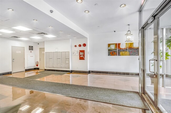 Building Photo - 40-40 75th St
