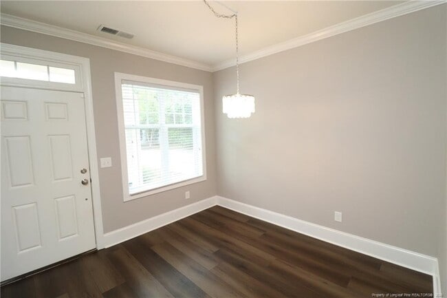 Building Photo - 2824 Plumfield Pl