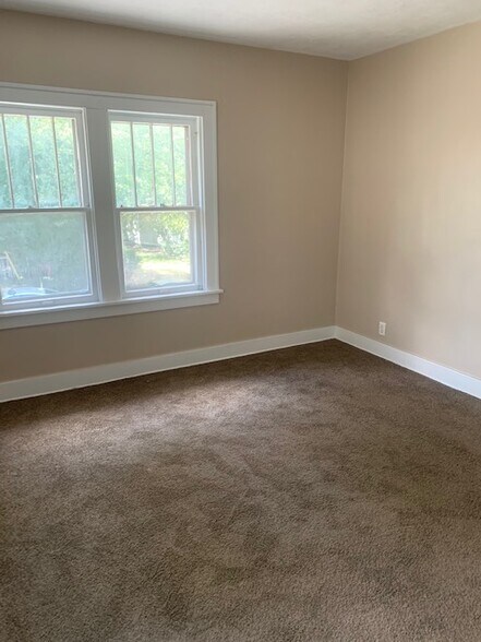 Building Photo - 1210 N Johnson St