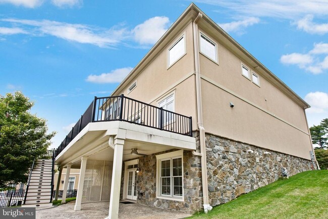 Building Photo - 8319 Quarry Manor Terrace