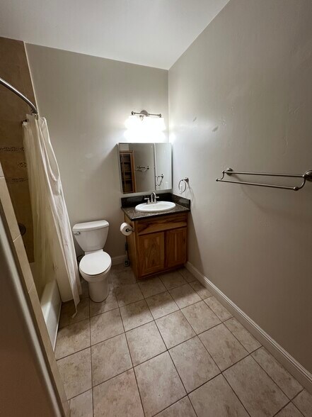 Building Photo - 10653 Douglas Ln