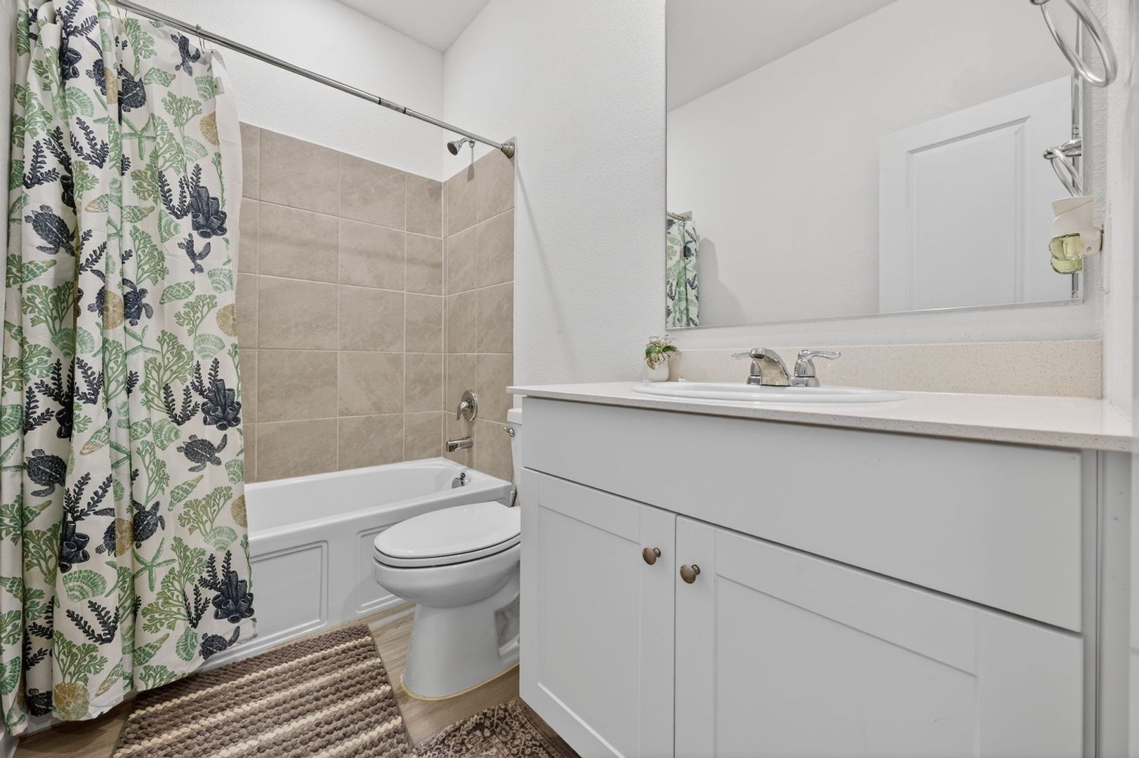 Building Photo - 7025 English Elm Trl