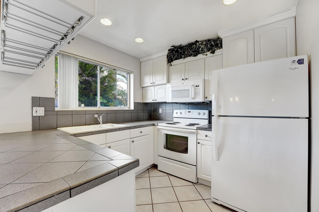 Building Photo - 5292 Bosque Ln
