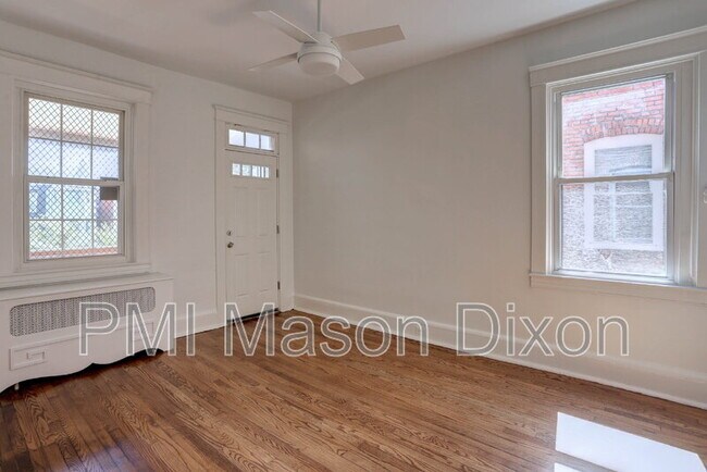Building Photo - 2417 Eutaw Pl