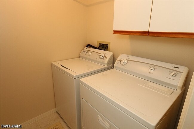 Building Photo - 5550 Heron Point Dr