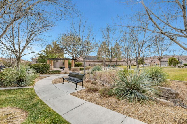 Building Photo - 3 Bedroom Home in Summerlin West COMING SOON!