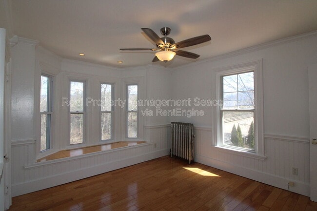 Building Photo - 68 4th St