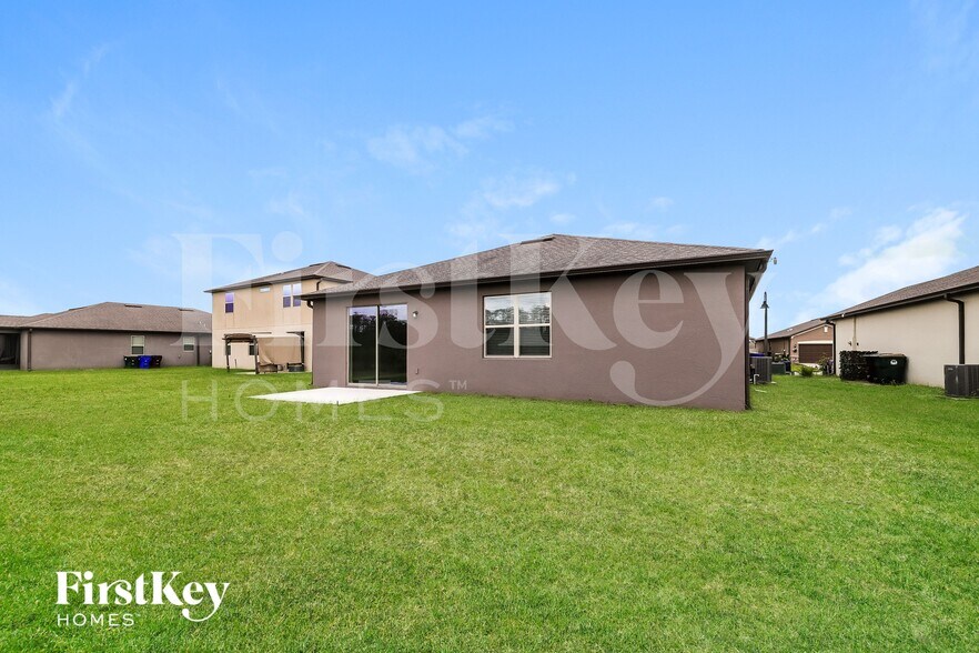 Building Photo - 3670 Moca Dr