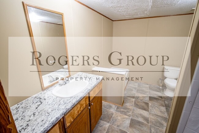 Building Photo - 519 Cedar Cove Rd