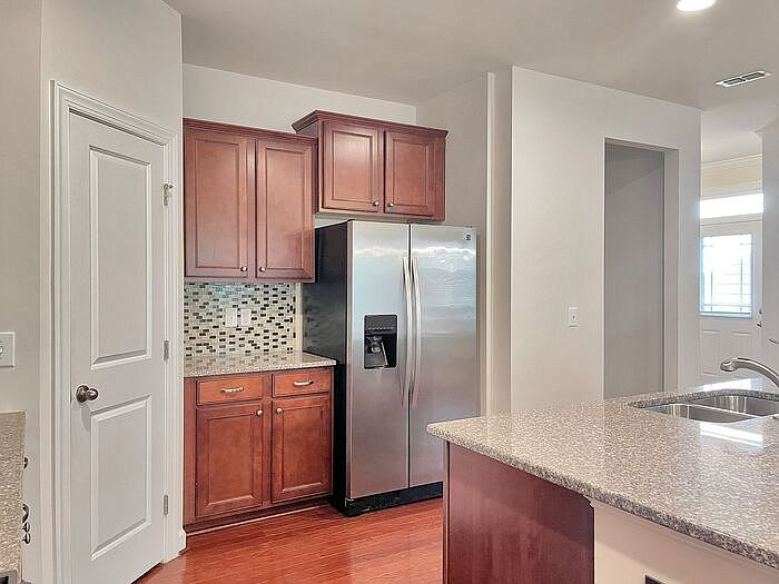 Building Photo - Room in Townhome on Pecan Ridge Way