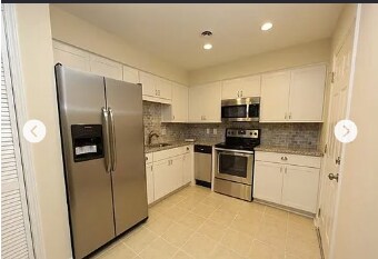 Building Photo - 1007 Wave Rd