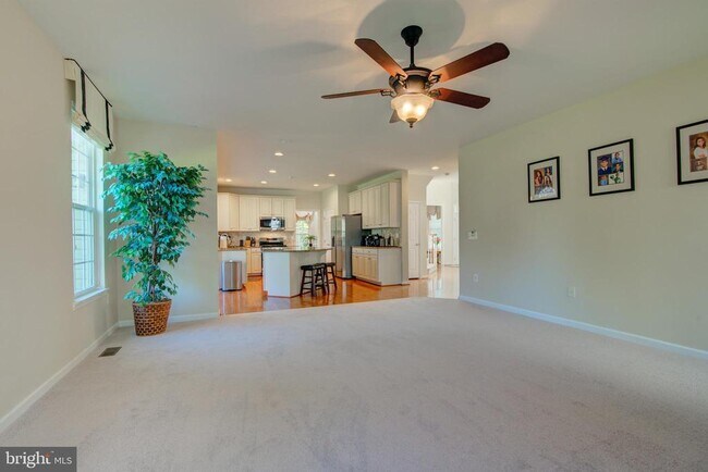 Building Photo - 25291 Kilkeen Way