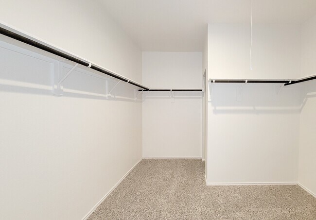 Building Photo - 4242 BROMHAM