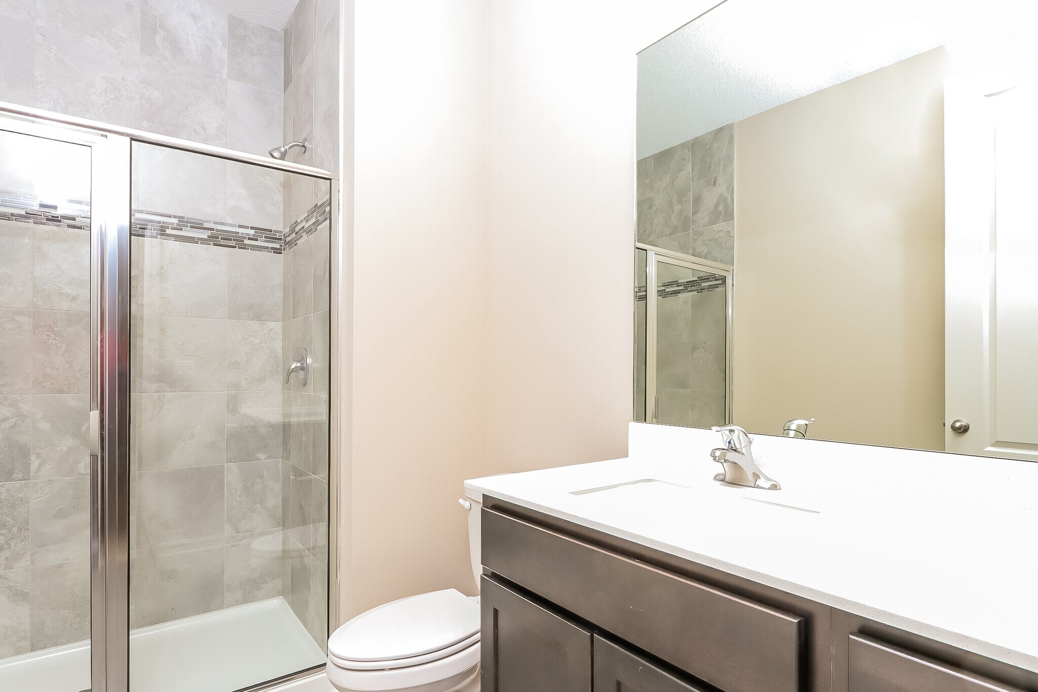 Building Photo - 1723 Party Pl