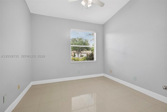 Building Photo - 2151 Umbrella Cay