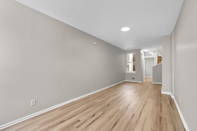 Building Photo - 2037 Jefferson St
