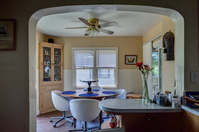 Building Photo - Jager Saratoga