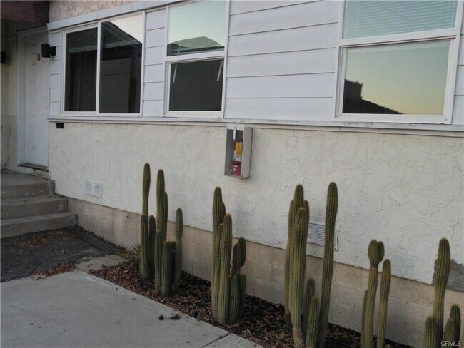 Building Photo - 3295 Rubidoux Blvd