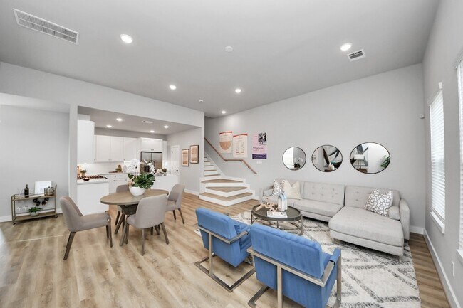 Building Photo - 5806 Francis Oak Ln