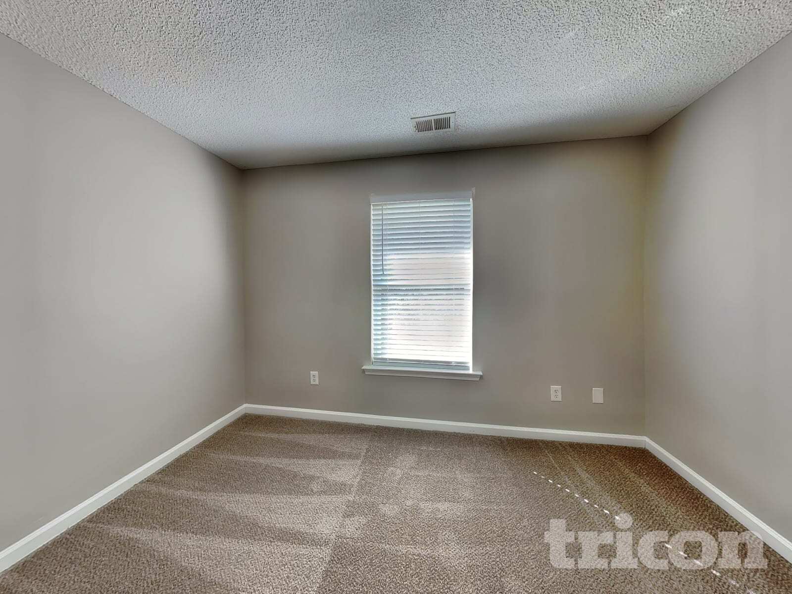 Building Photo - 111 Darbys Run Way