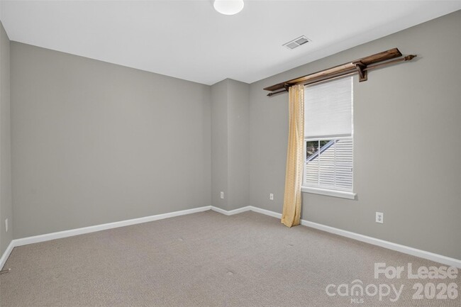 Building Photo - 9020 Roseton Ln