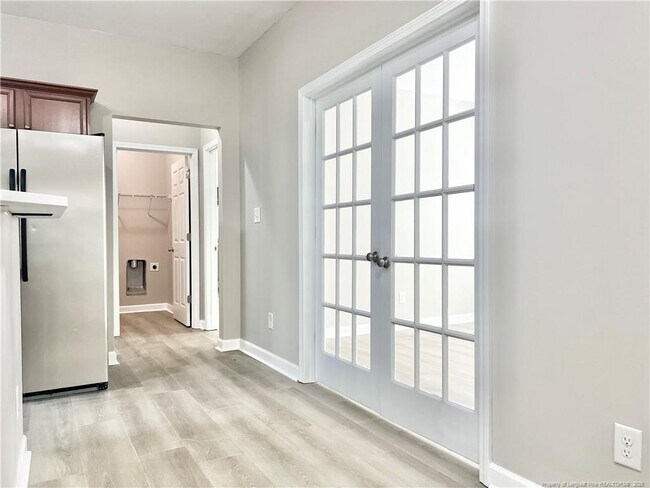 Building Photo - 1523 Rough Rider Ln