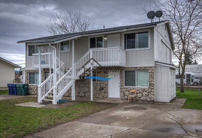 Building Photo - 110 E Borah Ave