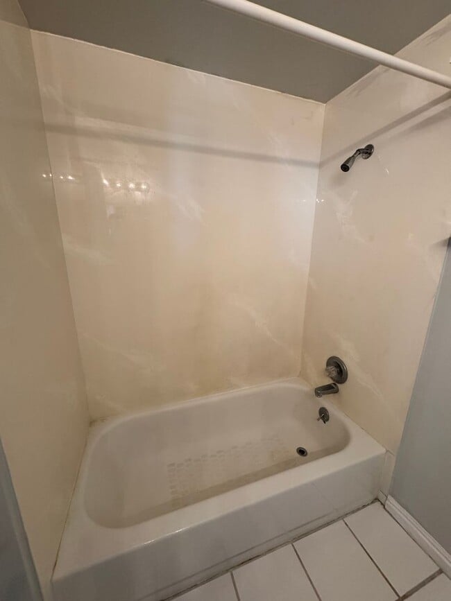 Building Photo - Beautiful studio apartment for rent in Draper!