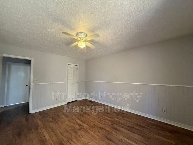 Building Photo - 6577 Green Meadow Ct