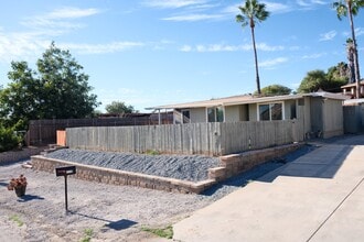 Building Photo - 1112 Flamingo Ave