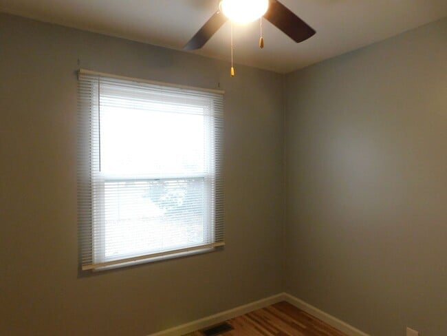 Building Photo - Beautiful 3 Bedroom 1 Bath Home