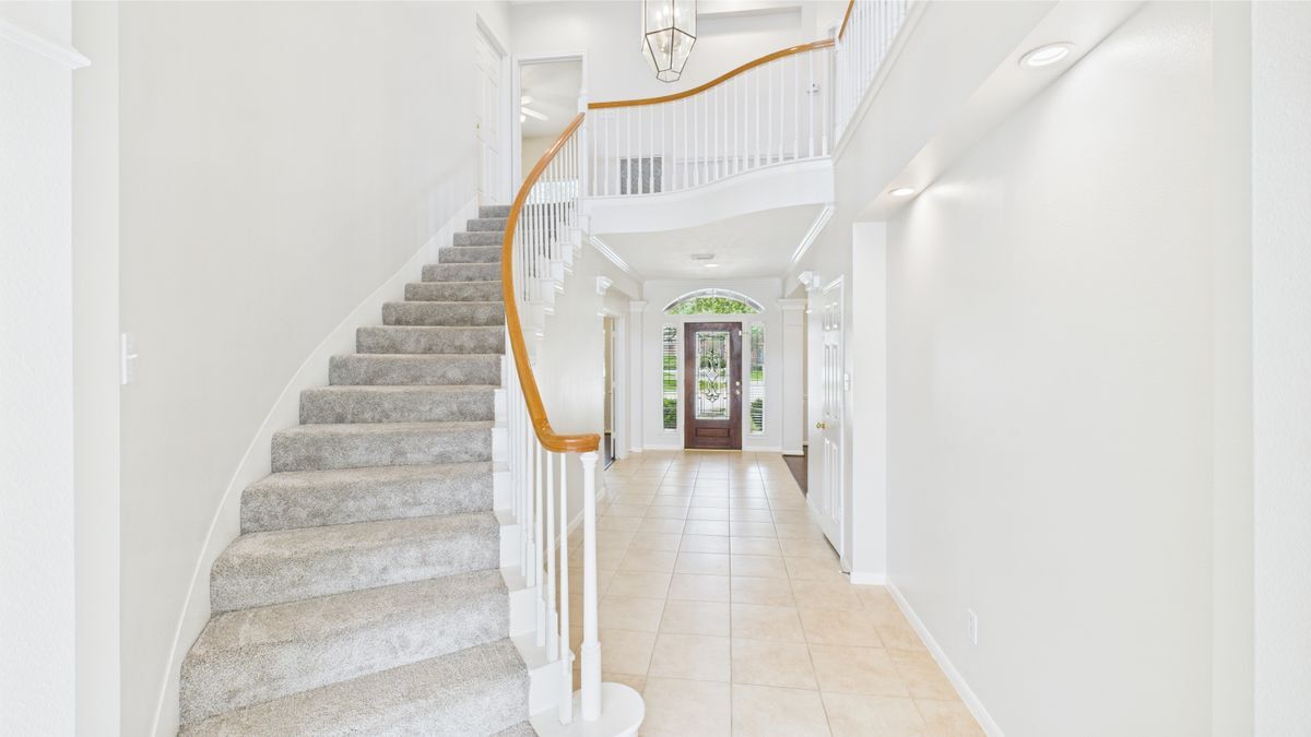 Building Photo - 12019 Costa Del Rey Ct