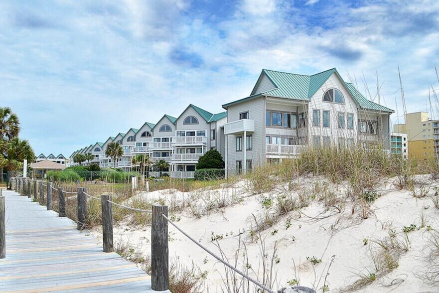 Building Photo - 497 Plantation Rd