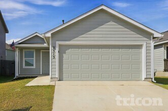 Building Photo - 2513 Sweet Olive