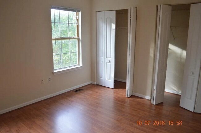 Building Photo - 3127 Forest Run Dr