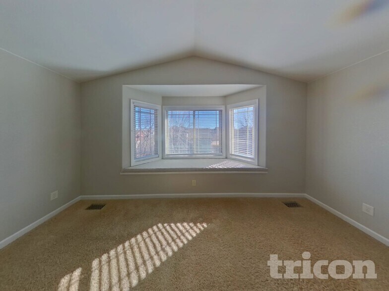 Building Photo - 2212 72nd Ave Ct