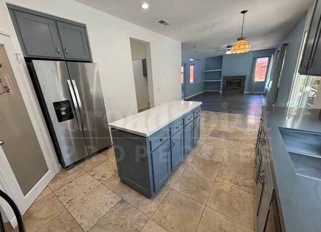 Building Photo - 848 Pohl Pl