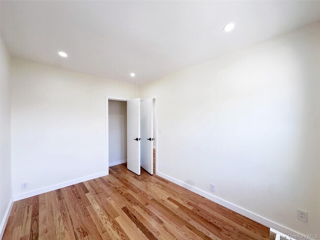 Building Photo - 79-65 69th Rd