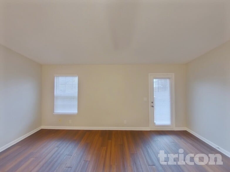 Building Photo - 1535 Ballater Dr