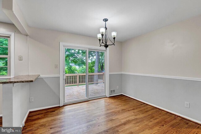 Building Photo - 14715 Lock Dr