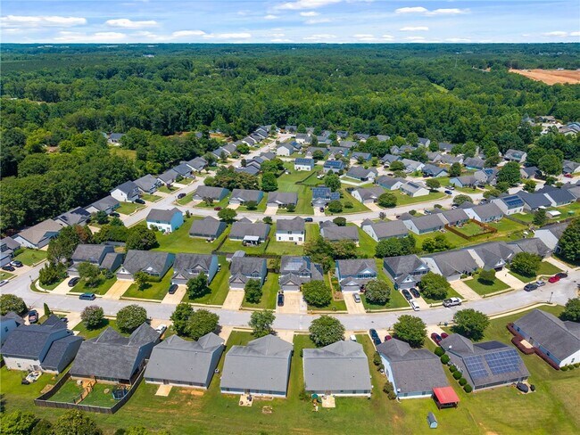 Building Photo - 414 Bentridge Dr