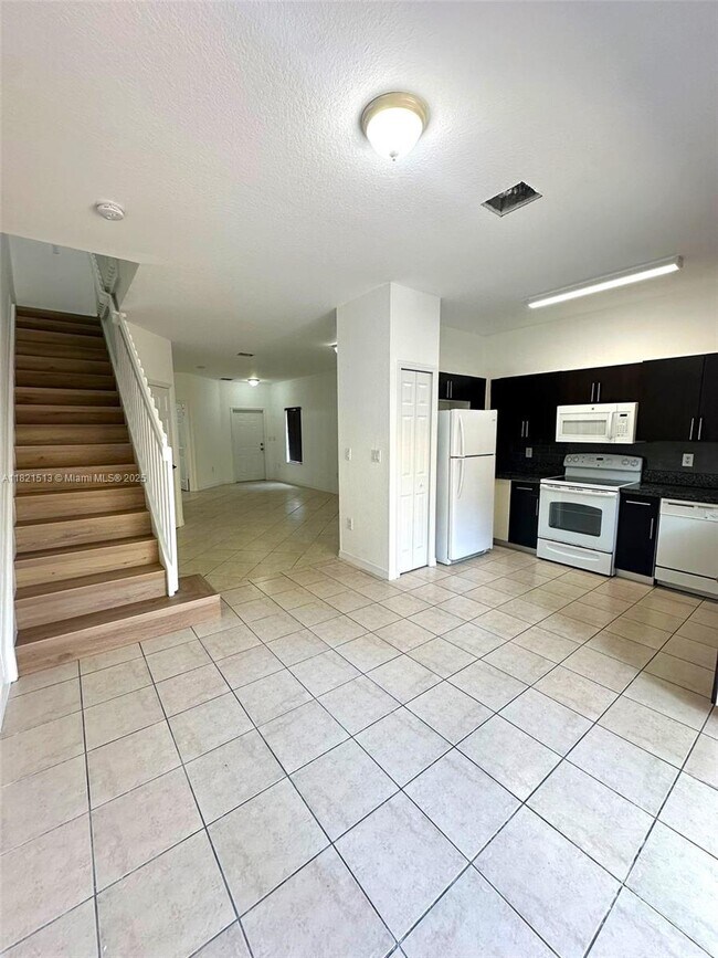 Building Photo - 8463 NW 107th Path