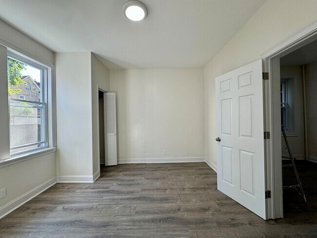 Building Photo - 124 74th St