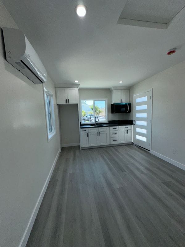 Building Photo - 8153 San Juan Ave