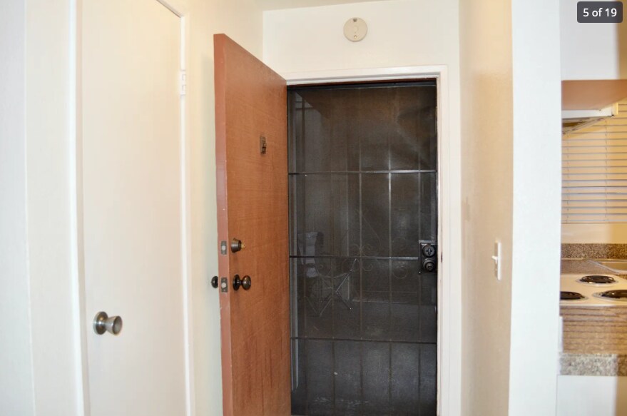 Building Photo - 5462 Adobe Falls Rd