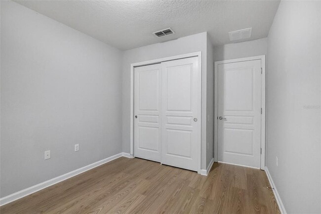 Building Photo - 12702 Salomon Cove Dr