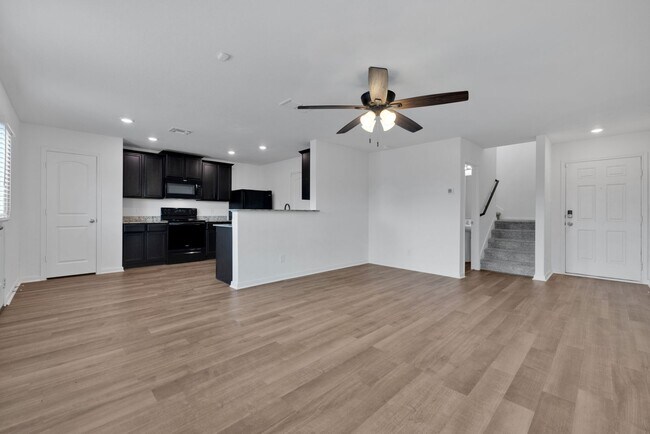 Building Photo - Charming Two-Story Home on Far West Side