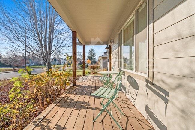 Building Photo - Welcome to Downriver