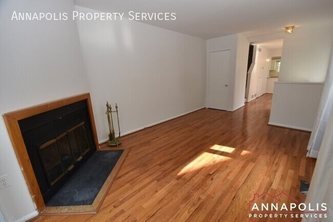 Building Photo - 424 First Street-